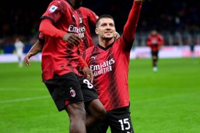 华体会官方转折点AC米兰更衣室发声；中超冲刺阶段攻防权衡；赛场秩序良好；资深球员宣示担当的简单介绍